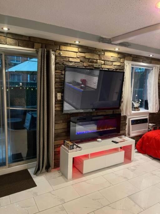 Brooklyn Luxury Spring Retreat With Private Outdoor Space New York Ngoại thất bức ảnh