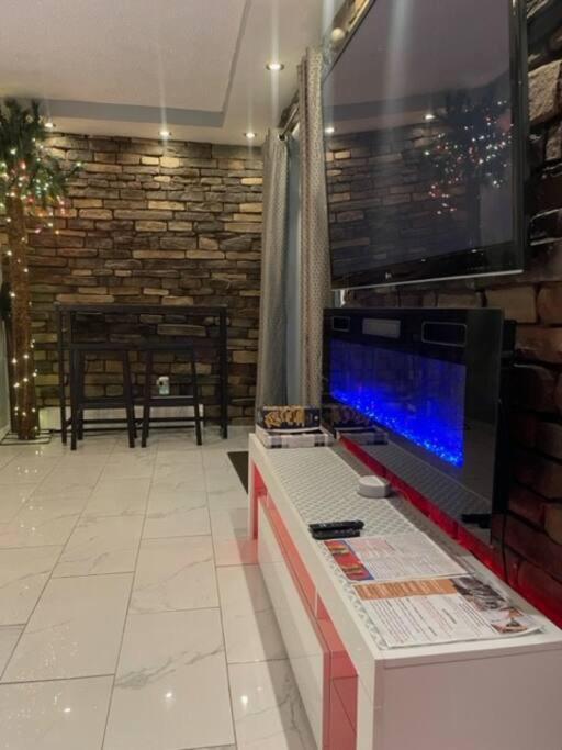 Brooklyn Luxury Spring Retreat With Private Outdoor Space New York Ngoại thất bức ảnh